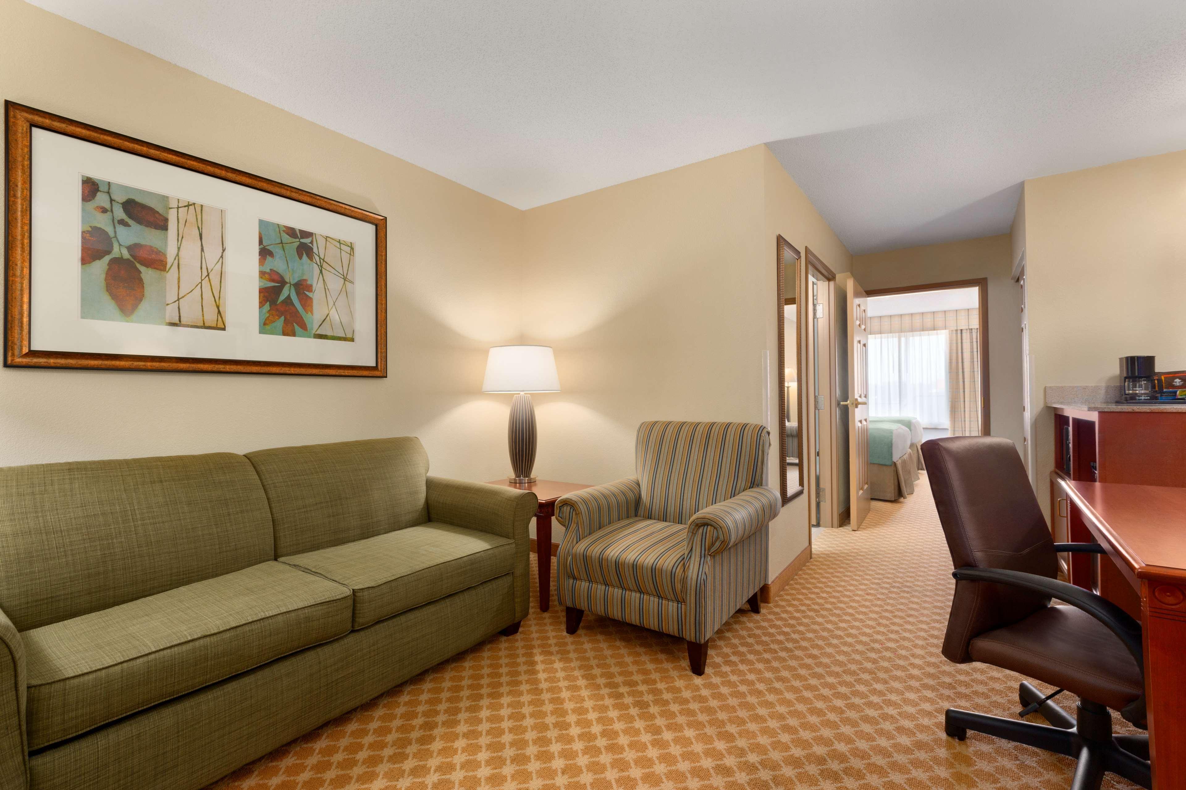 Country Inn & Suites By Radisson, Richmond West At I-64, Va Генрайко Екстер'єр фото